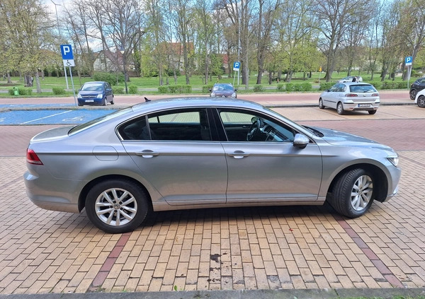 Volkswagen Passat cena 72000 przebieg: 164000, rok produkcji 2019 z Żary małe 781